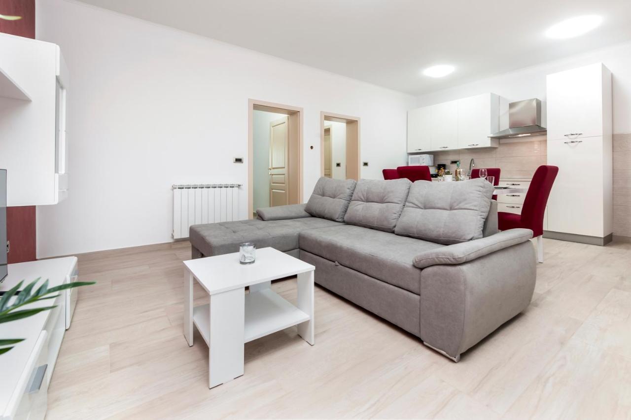 Comfort Apartments Karla Rovinj Exterior photo